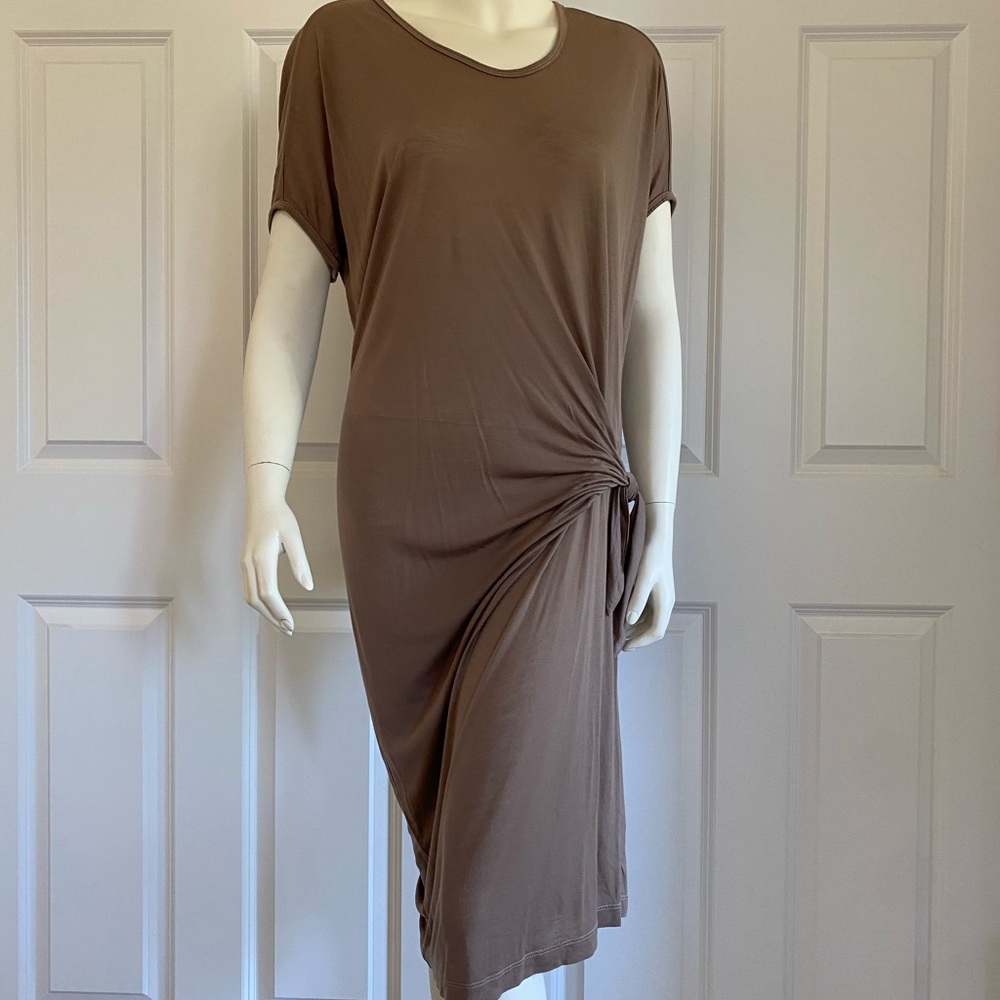 Clu tan dress